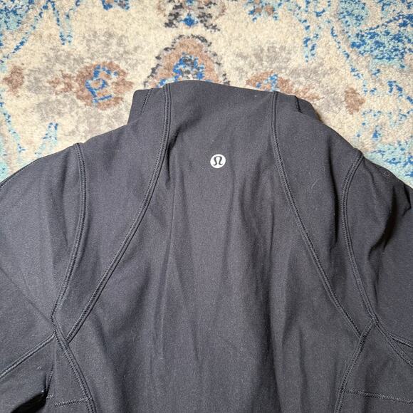 Lululemon jacket - Picture 5 of 5
